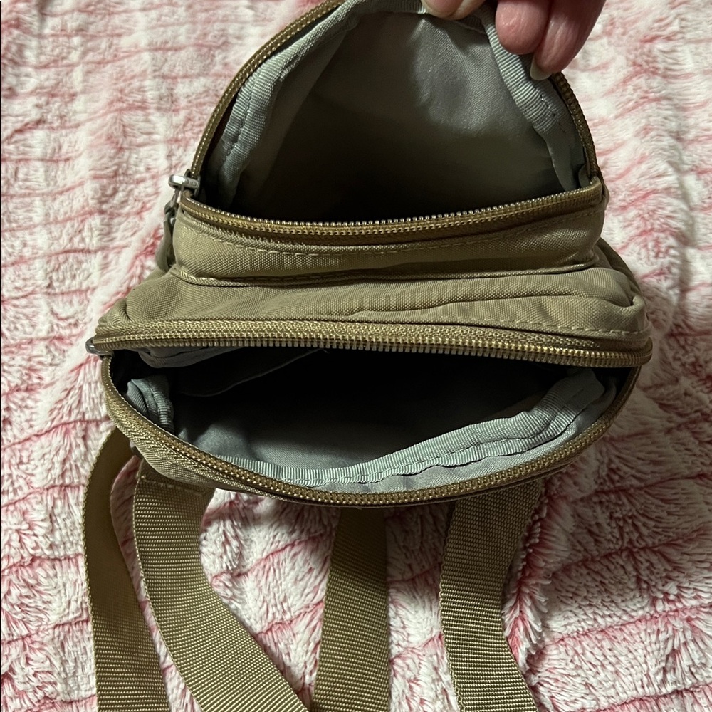 Baggallini Khaki Messenger Bag - Picture 2 of 4